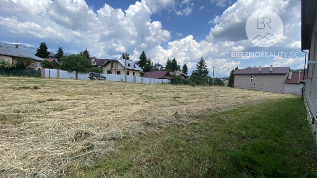 REZERVOVANÉ - Pozemok na predaj - Polomka