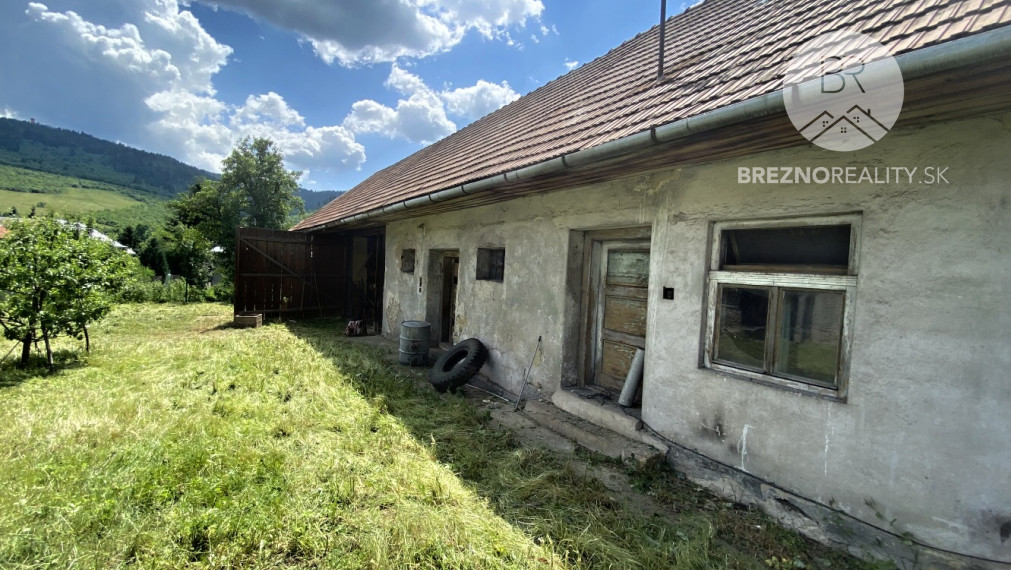 Pozemok s hospodárskou budovou - Horehronie