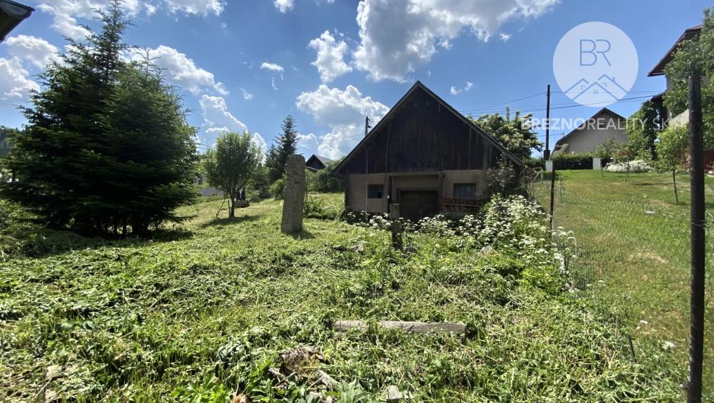 Pozemok s hospodárskou budovou - Polomka