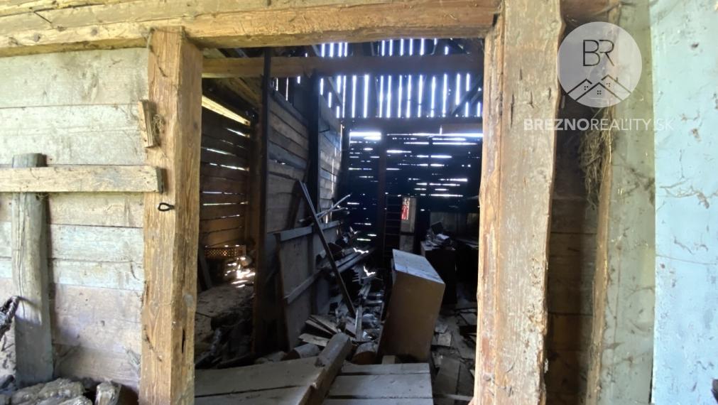 Pozemok s hospodárskou budovou - Polomka