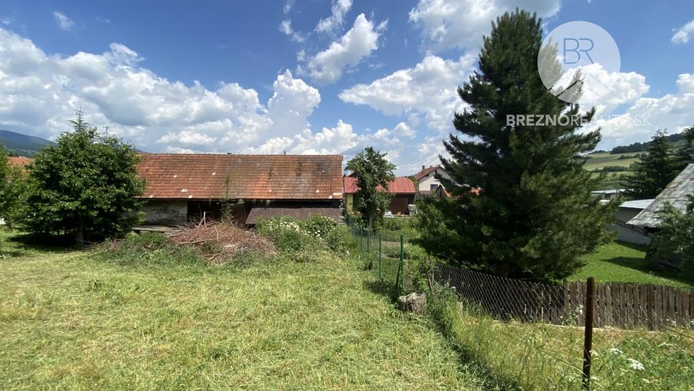 Pozemok s hospodárskou budovou - Polomka