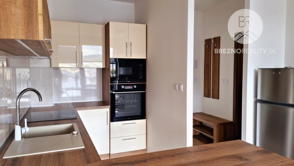 Kompletne zariadený 1i byt na prenájom - novostavba Kasárne - Brezno