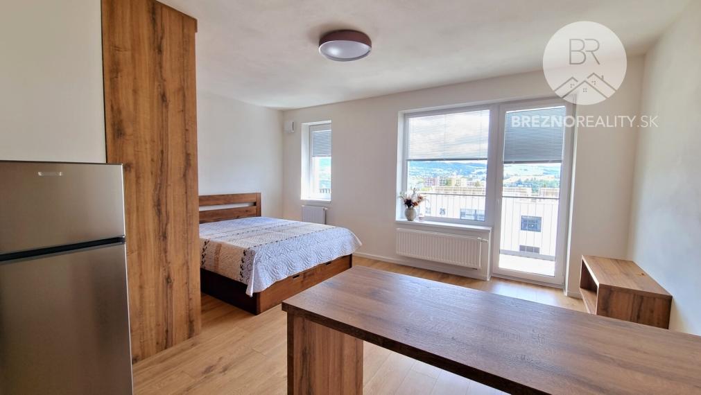 Zariadený 1i byt na prenájom - novostavba Kasárne - Brezno