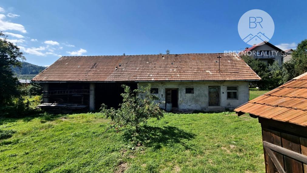 Pozemok s hospodárskou budovou - Polomka