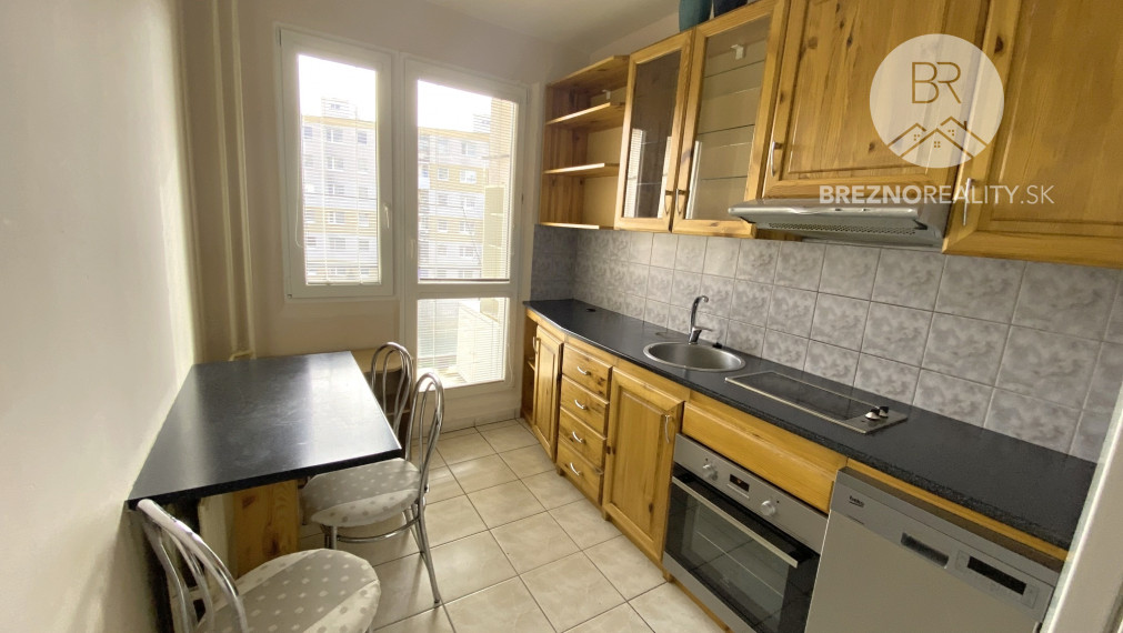 3 izbový byt na predaj, 63 m2 - Brezno - Mazorník