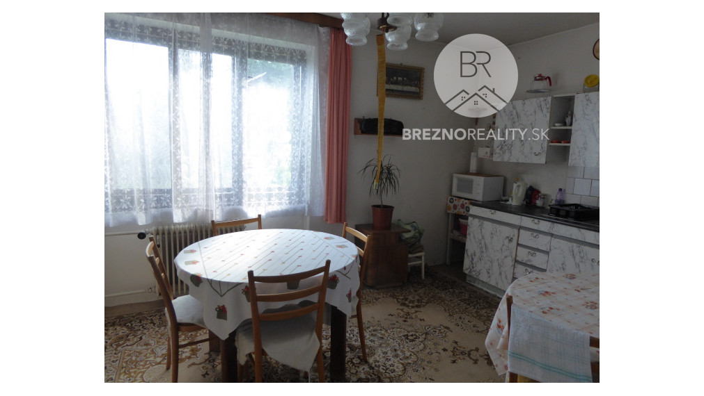 Rodinný dom na predaj - Predné Halny - Brezno