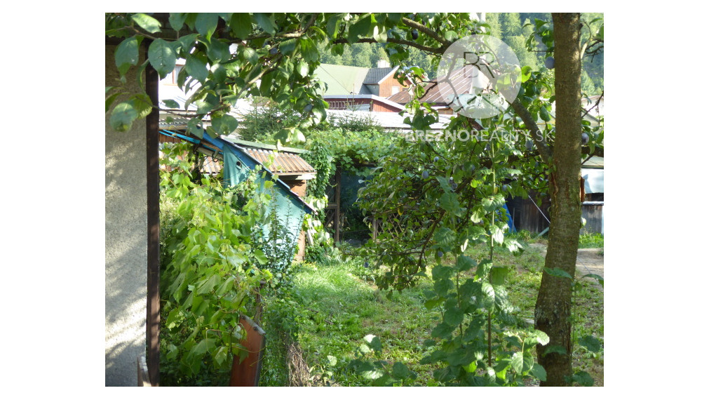 Rodinný dom na predaj - Predné Halny - Brezno