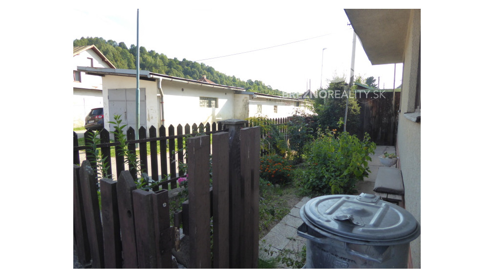 Rodinný dom na predaj - Predné Halny - Brezno