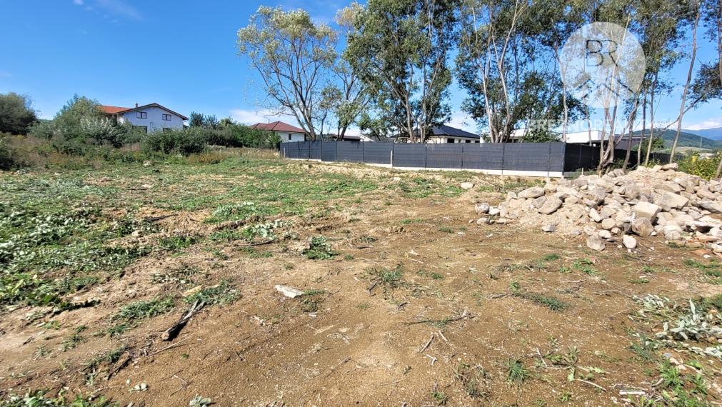 Stavebný pozemok na predaj  - Brezno - Mazorník