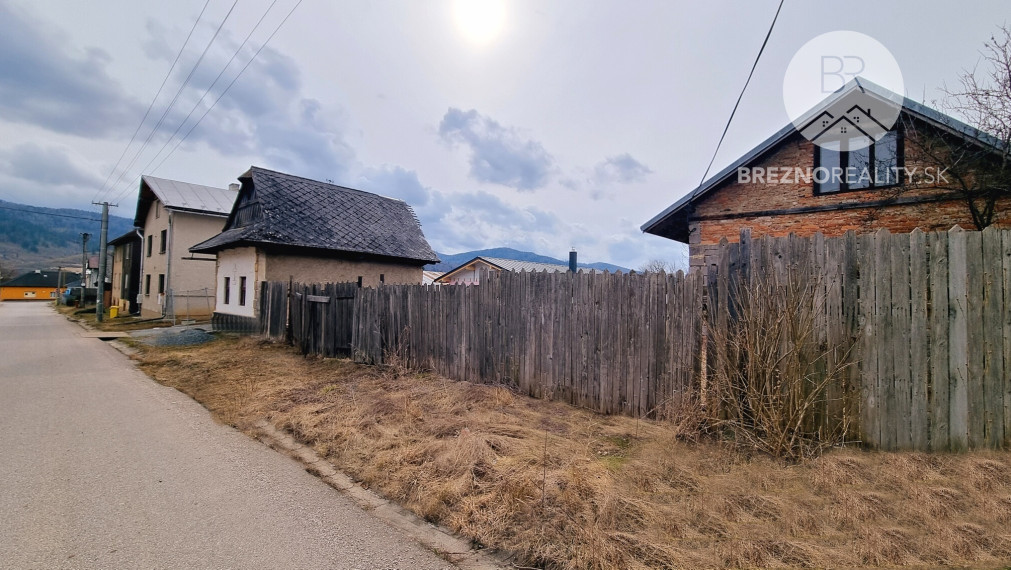 Rovinatý pozemok na predaj Polomka - okr. Brezno