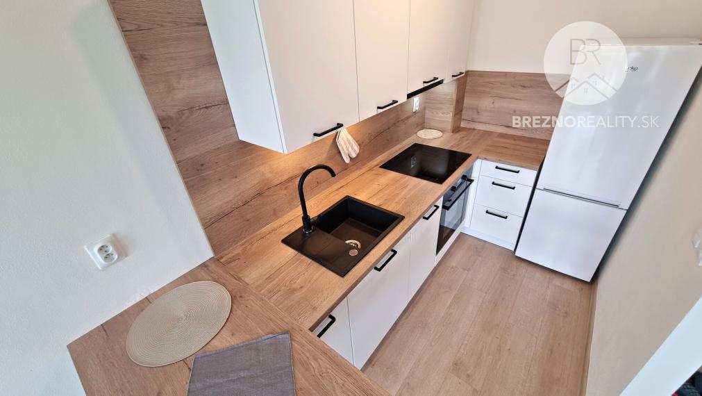 Prenájom 1kk Kasárne Brezno - zariadený byt