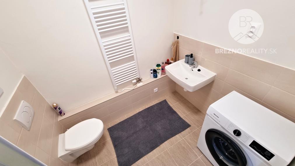 Prenájom 1kk Kasárne Brezno - zariadený byt