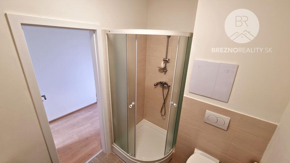 Prenájom 1kk Kasárne Brezno - zariadený byt