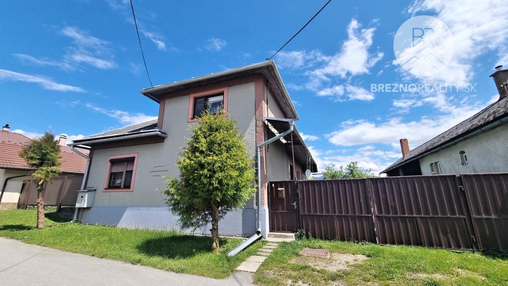 Rodinný dom na veľkom pozemku 1474 m2 - Polomka