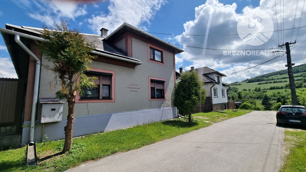 Rodinný dom na veľkom pozemku 1474 m2 - Polomka