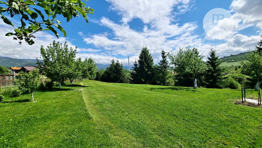 Rodinný dom na veľkom pozemku 1474 m2 - Polomka