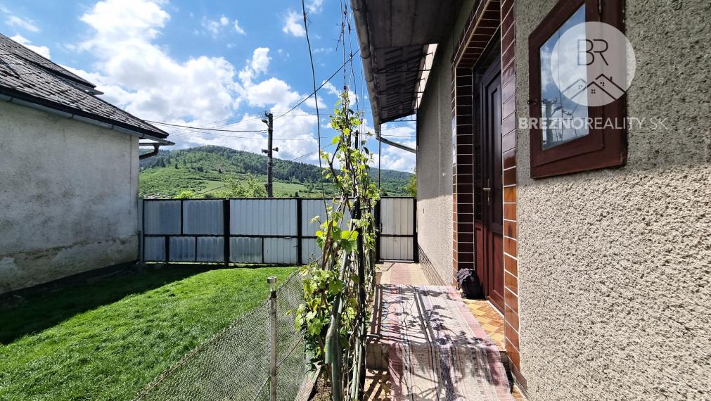 Rodinný dom na veľkom pozemku 1474 m2 - Polomka