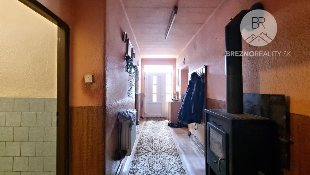 Rodinný dom na veľkom pozemku 1474 m2 - Polomka