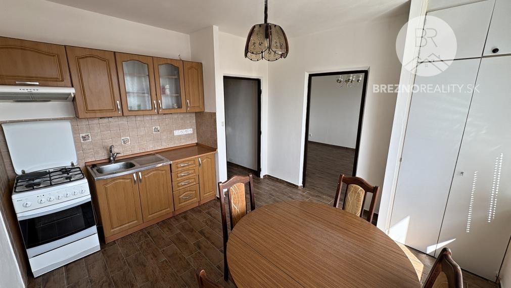 Štartovací byt snov v Brezne - 39m2 pohodlia a svetla