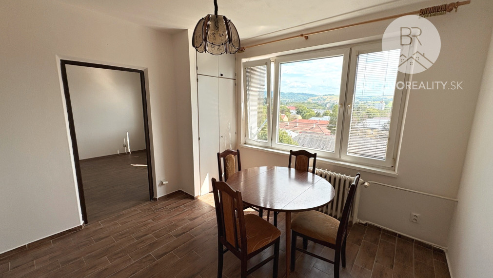 Štartovací byt snov v Brezne - 39m2 pohodlia a svetla