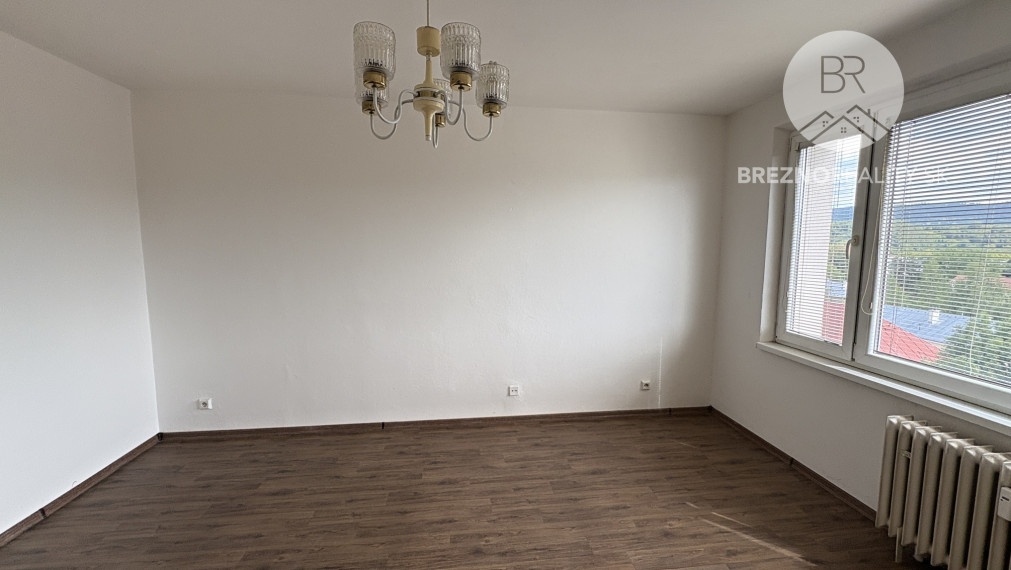 Štartovací byt snov v Brezne - 39m2 pohodlia a svetla