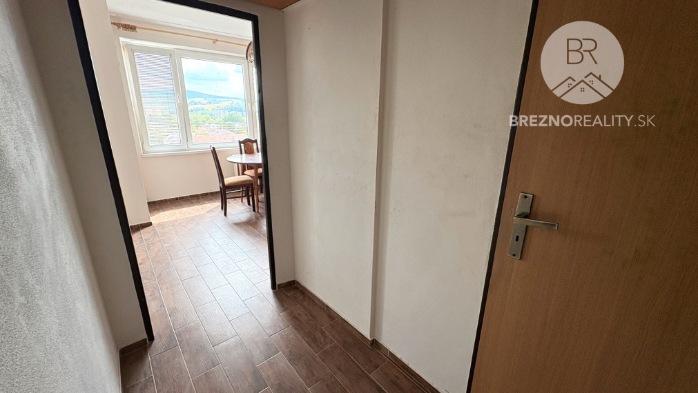 Štartovací byt snov v Brezne - 39m2 pohodlia a svetla