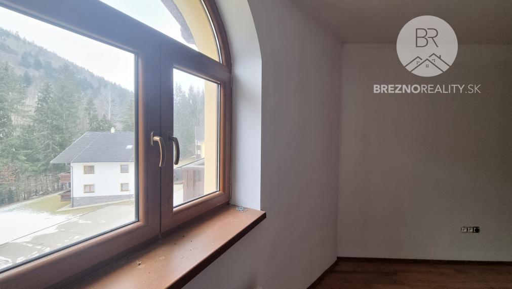 Apartmán/byt na predaj - Tále - Bystrá
