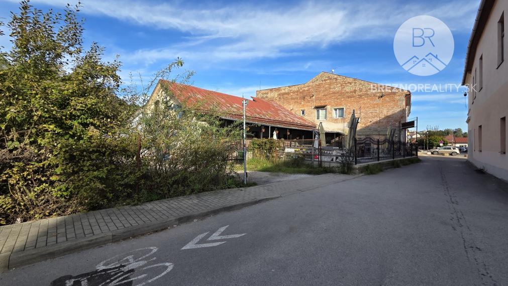 POZEMOK V CENTRE BREZNA – INVESTIČNÁ PRÍLEŽITOSŤ