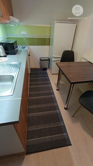 Prenájom 2 izbový byt v centre - Brezno