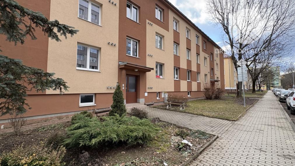 Prenájom 2 izbový byt, kompletne zariadený, v centre - Brezno