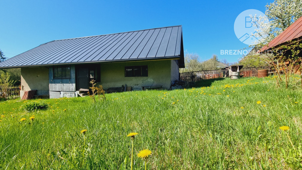 Pozemok 607 m² so sieťami a drevenicou, Braväcovo