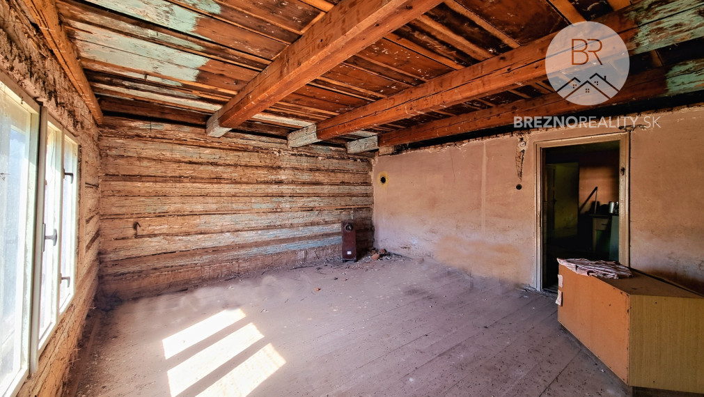 Pozemok 607 m² so sieťami a drevenicou, Braväcovo