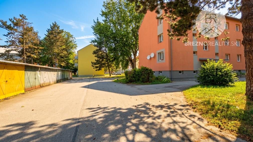 Garáž na predaj - Švermova ul. - Brezno