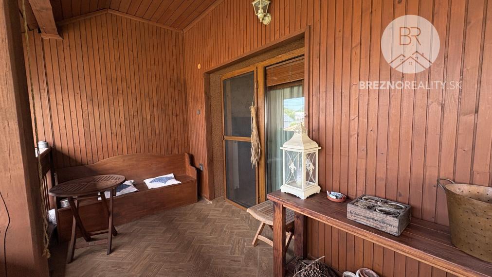 Dom na predaj s výbornou polohou a udržiavanou záhradou - Lopej - Podbrezová