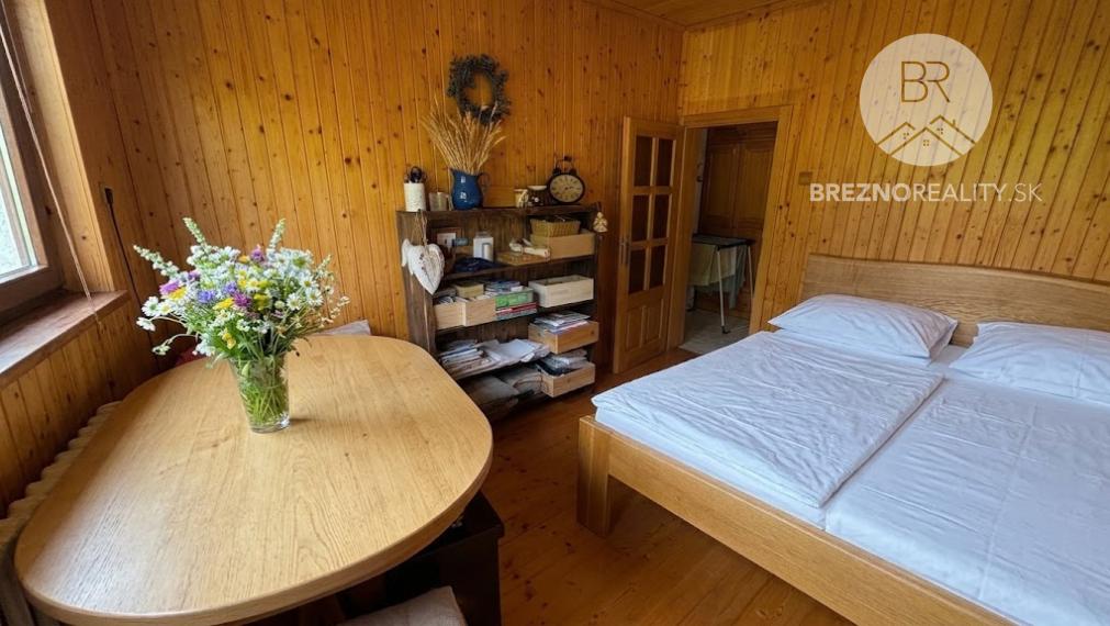 Dom na predaj s výbornou polohou a udržiavanou záhradou - Lopej - Podbrezová