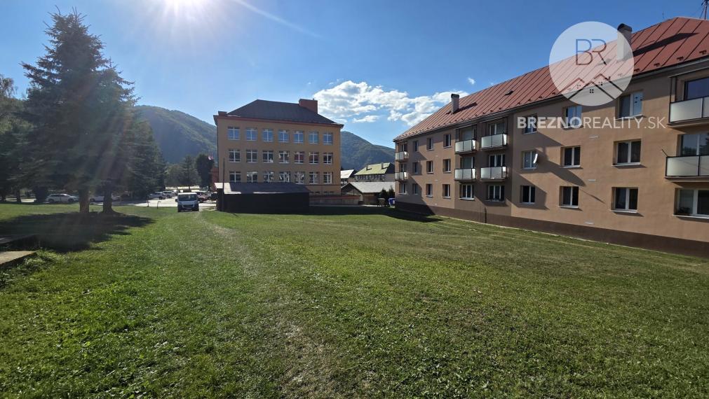 2i byt na predaj - kompletná renovácia - Valaská