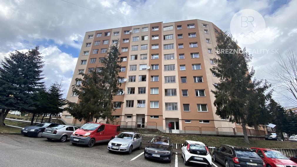 Prenájom 2i byt v Brezne - Mazorník