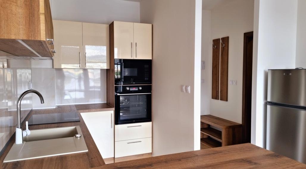 Zariadený 1i byt na prenájom - novostavba Kasárne - Brezno