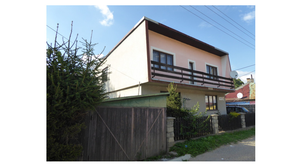 Rodinný dom na predaj - Predné Halny - Brezno