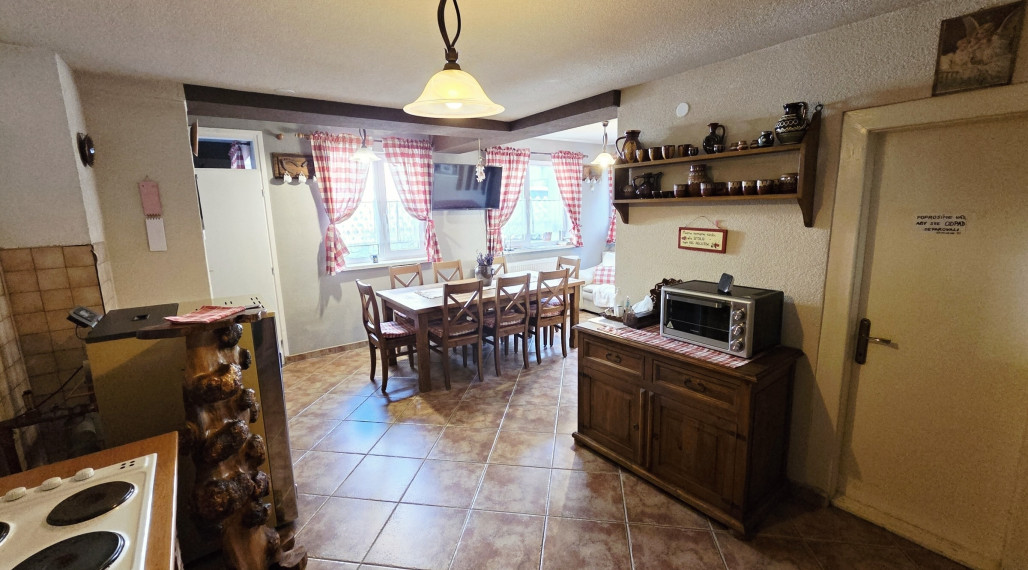 Chalupa v Nízkych Tatrách na predaj - okr. Brezno