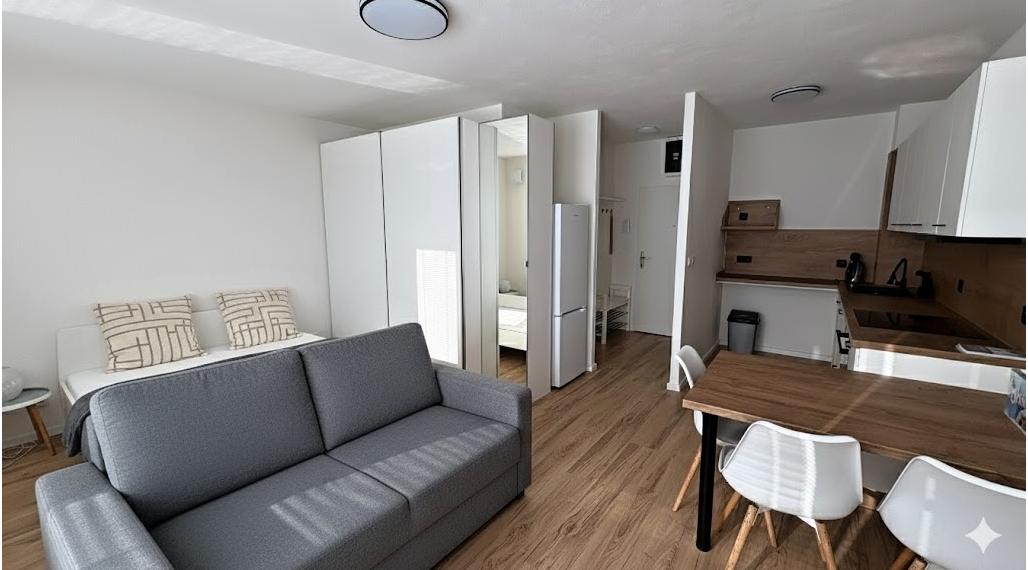 BYT NA PRENÁJOM 1KK s balkónom v novostavbe -Brezno - štvrť Kasárne