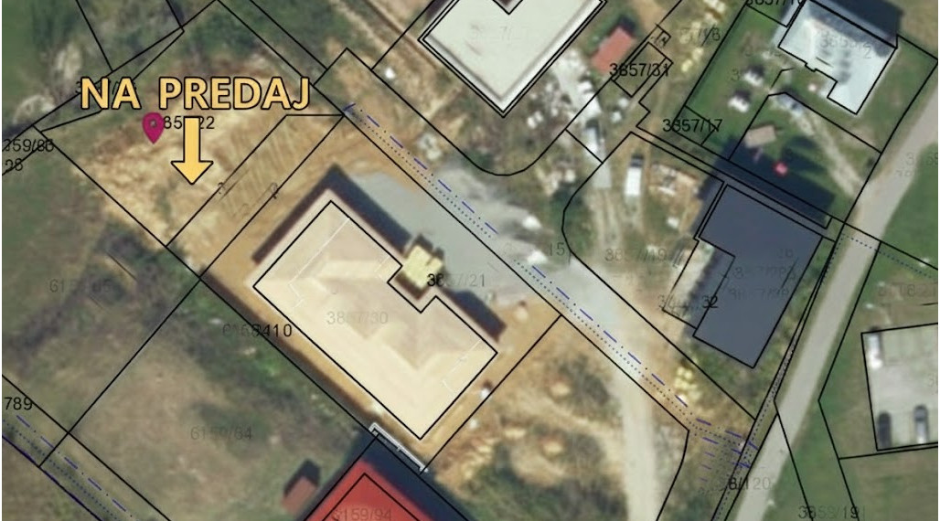 Stavebný pozemok 650 m2 na predaj - Brezno - Mazorník s krásnym výhľadom na Nízke Tatry