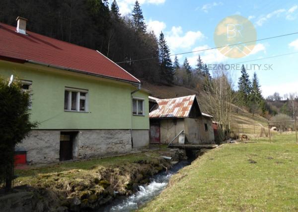 Rodinný domček/chalupa v horskom prostredí - Nízke Tatry