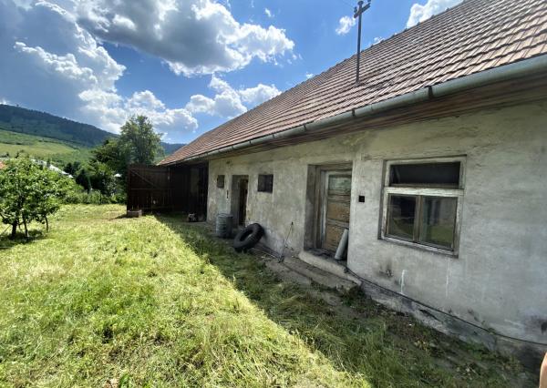 Pozemok s hospodárskou budovou - Horehronie