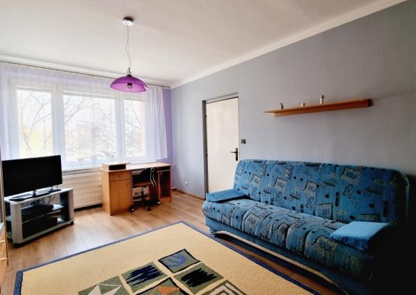 REZERVOVANÝ !!! Priestranný 3i byt, 83 m2, v dobrej lokalite - Brezno
