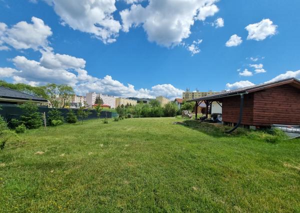 Stavebný pozemok Brezno - Mazorník