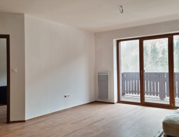 Apartmán/byt na predaj - Tále - Bystrá