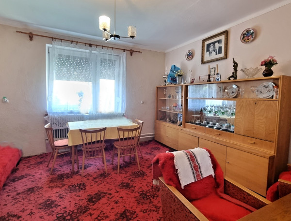 Rodinný dom na veľkom pozemku 1474 m2 - Polomka