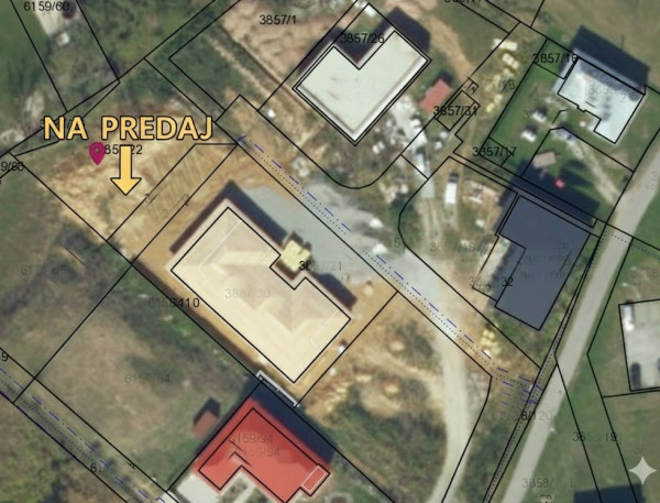 Stavebný pozemok 650 m2 na predaj - Brezno - Mazorník s krásnym výhľadom na Nízke Tatry