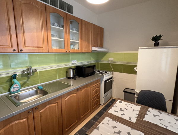 Prenájom 2 izbový byt, kompletne zariadený, v centre - Brezno